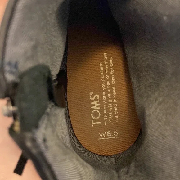 Black Tom’s Bootie Heels - Picture 5 of 5